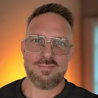 Mikael Buskas
